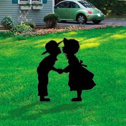 Amish Kissing Kids